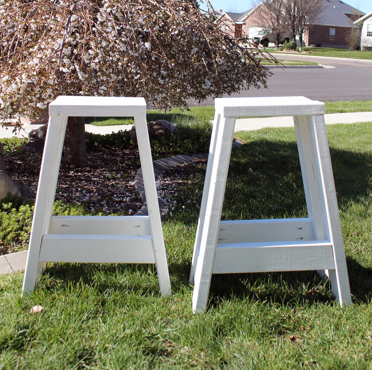 Barstools paint