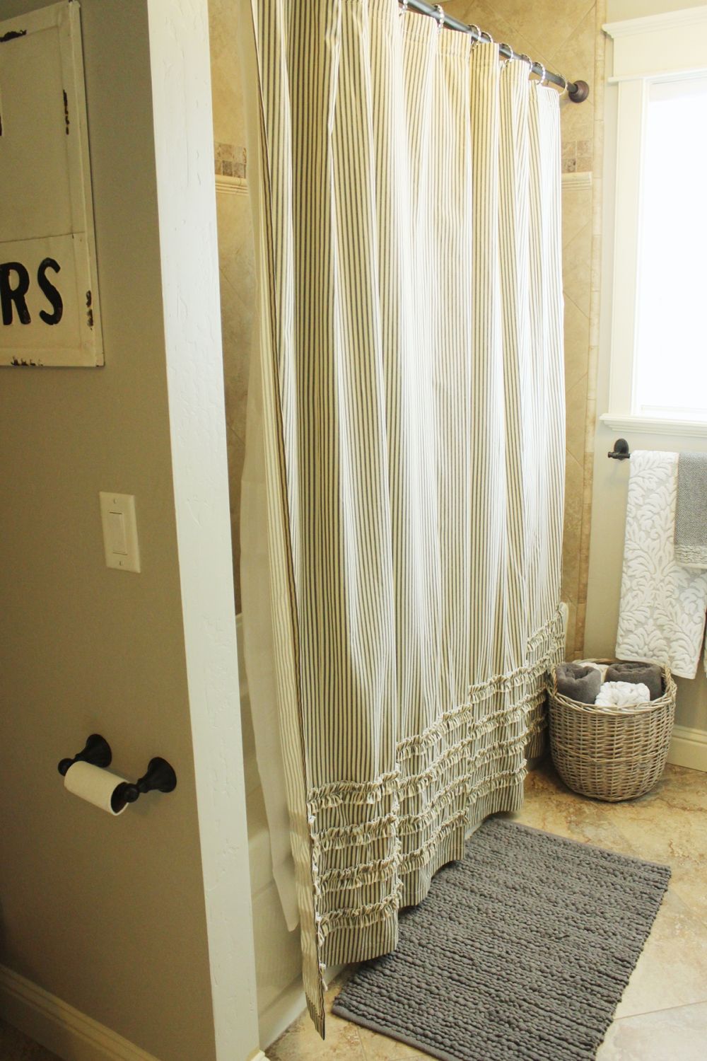 Bathroom Layout Shower tub Combo