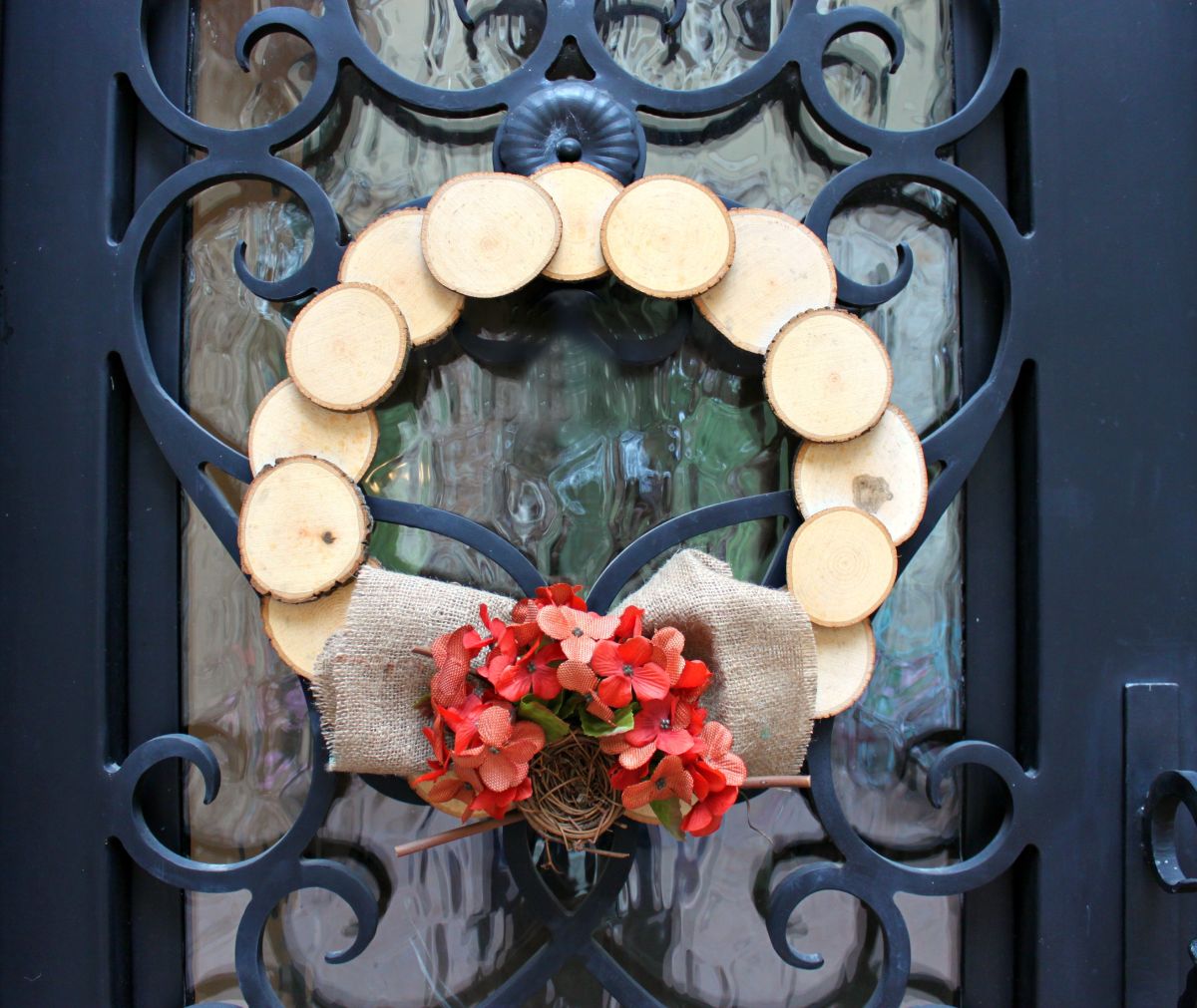 Beautiful Wood Slice Wreath for Fall