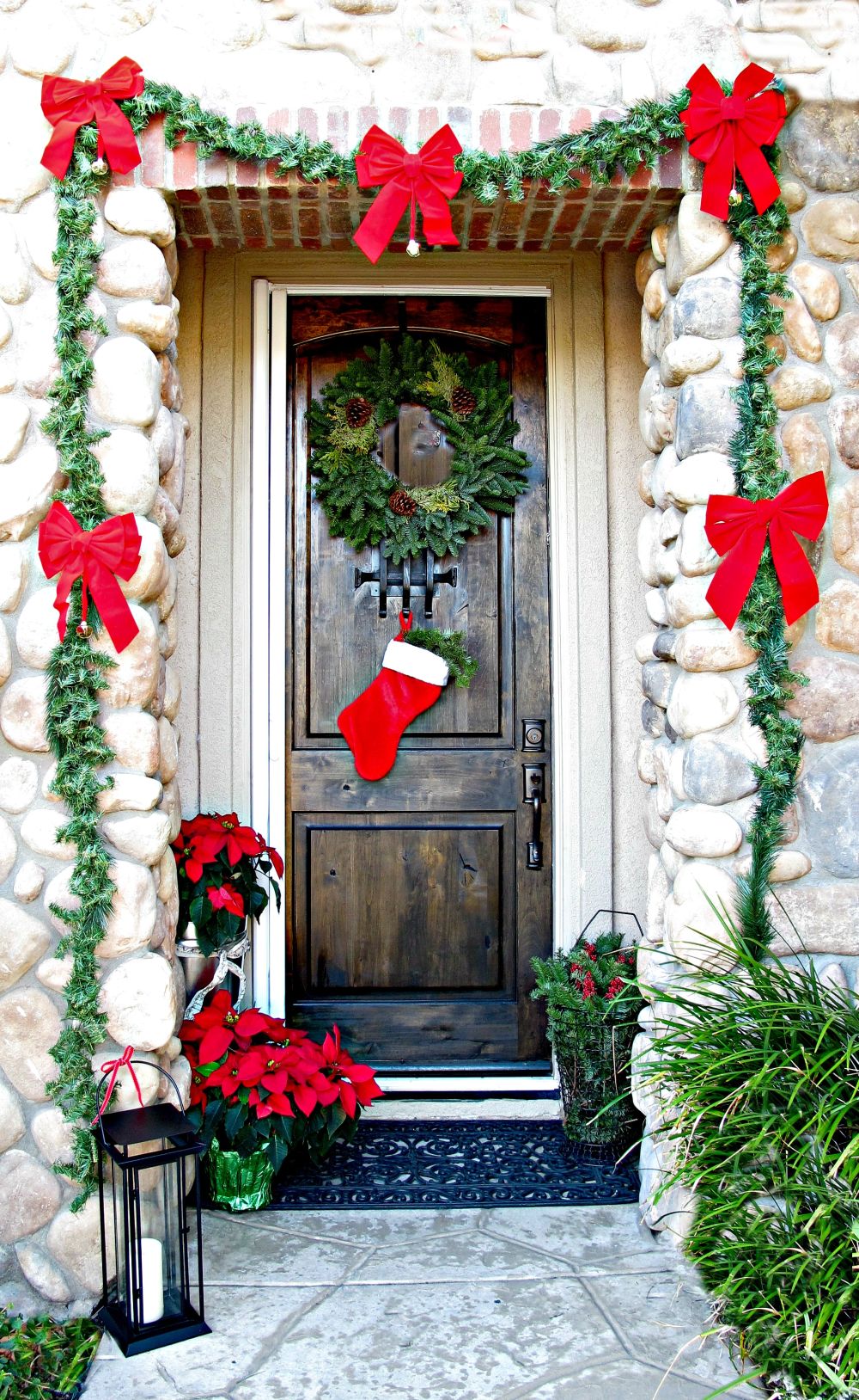 Beautiful front door decor for Holidays