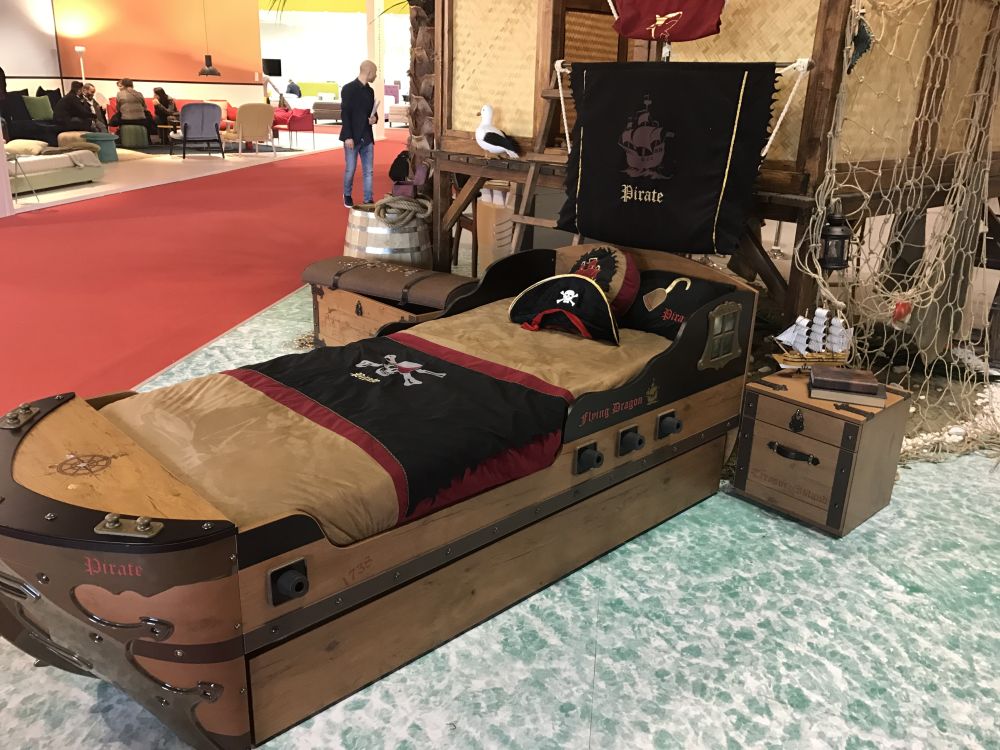 Bed Like a boat Pirate Style