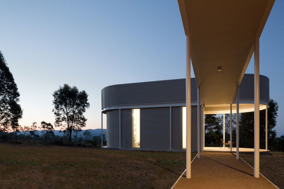 Benn Penna completes corrugated metal cabin in the Australian bush side view