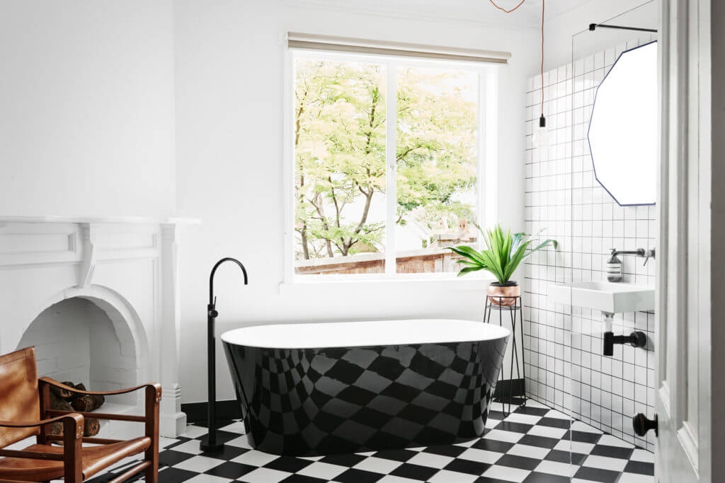 Black and white bathroopm floor