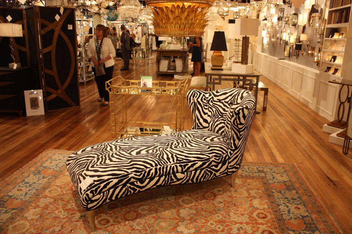 Bnech lounge chair