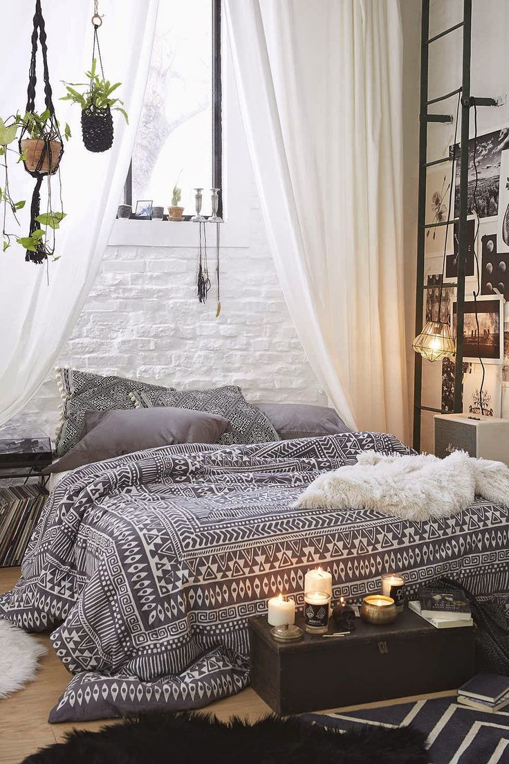 Bohemian Bedroom Idea with gray