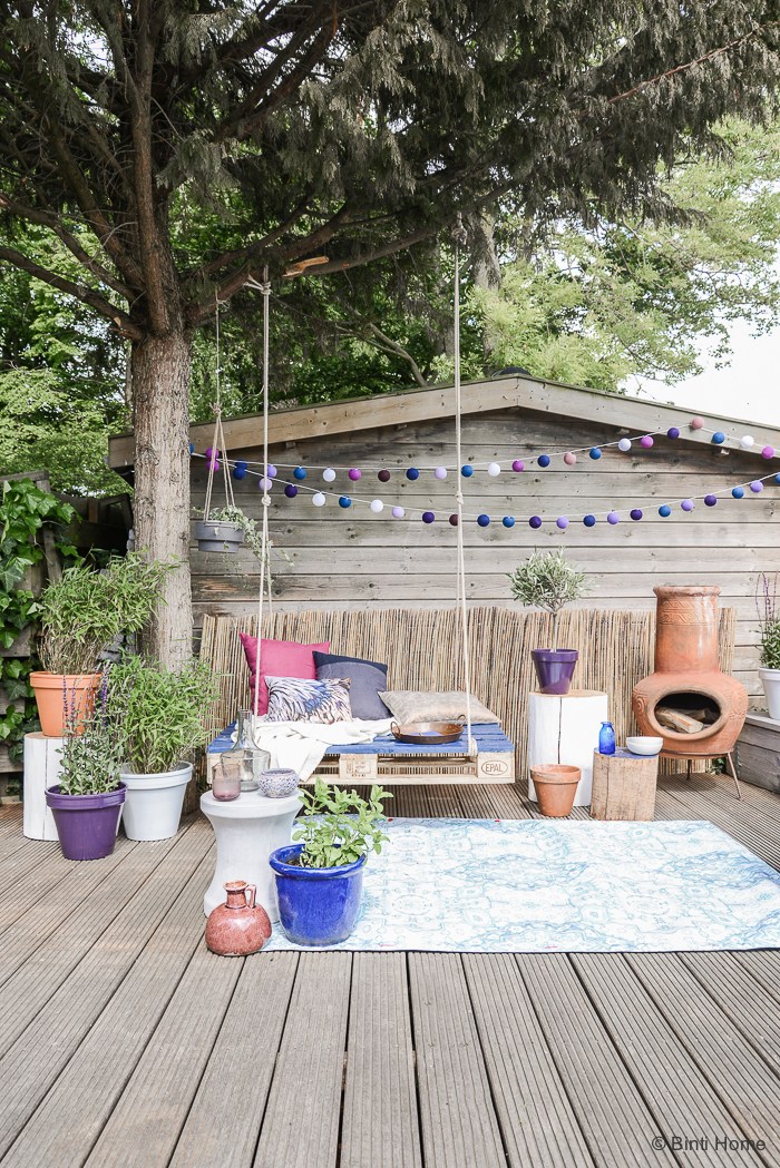 Bohemian style pallet swing style