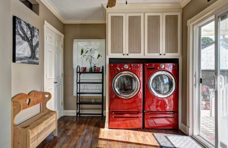 Bold washing machines for laundry room