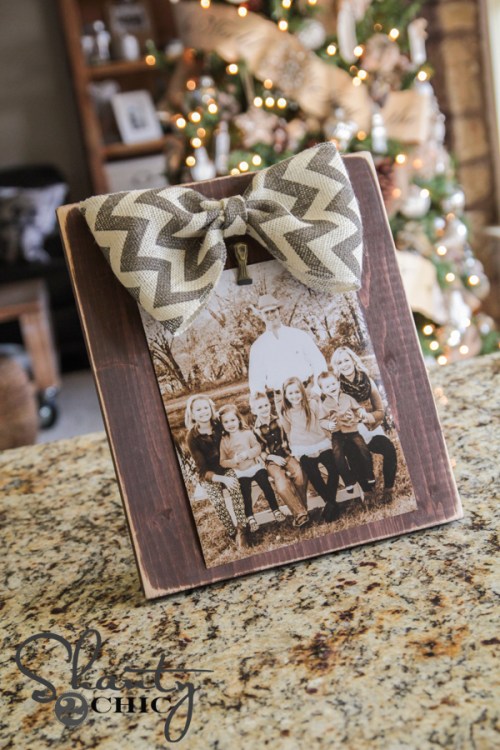 Bow wooden picture frame