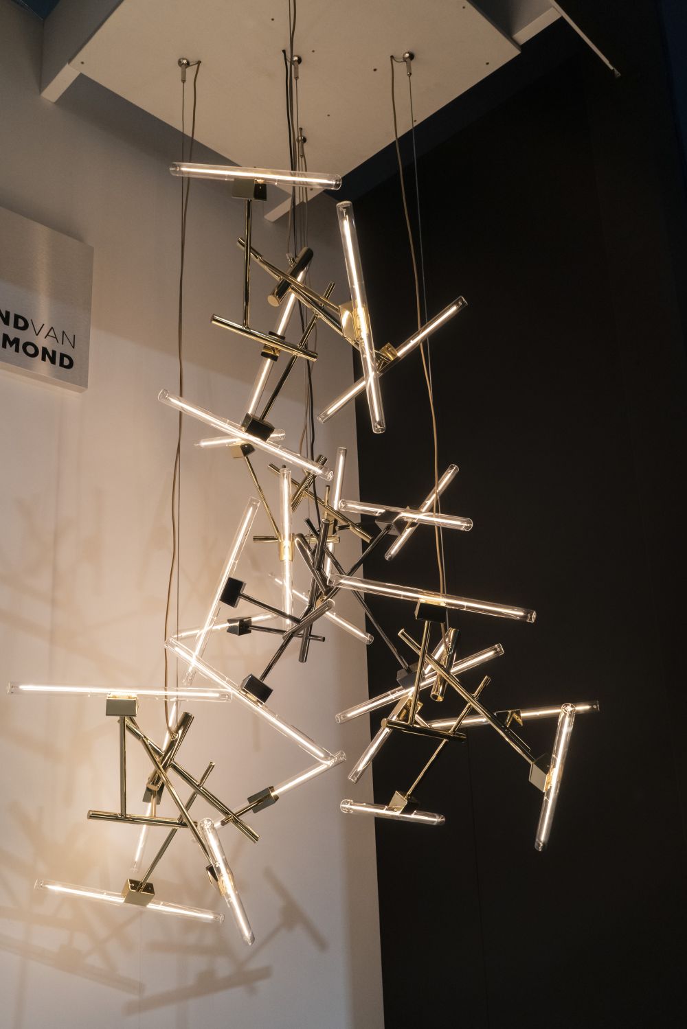Brand van linea collection lighting