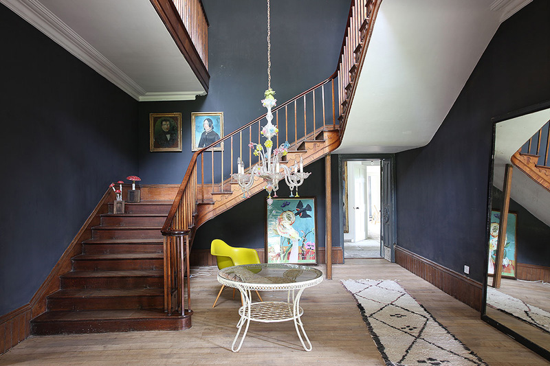 British Home Foyer Design