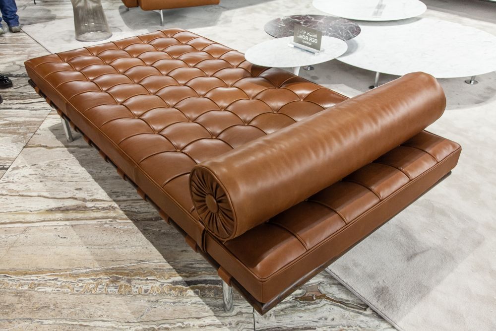 Brown Leather Barcelona Couch from Knoll