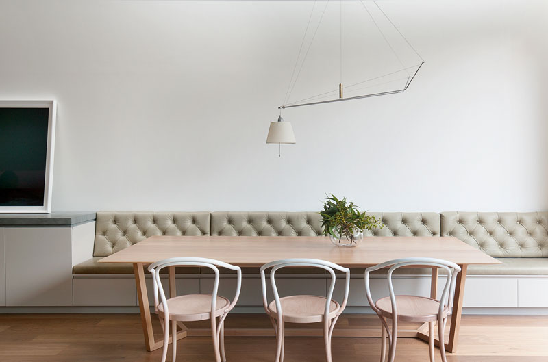 Built in kitchen dining are bench