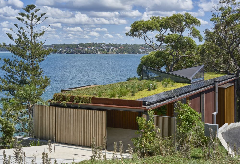 Bundeena Beach House by Grove Architects bech view