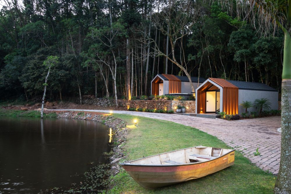 Bungalows Lake House by Cadi Arquitetura modern design