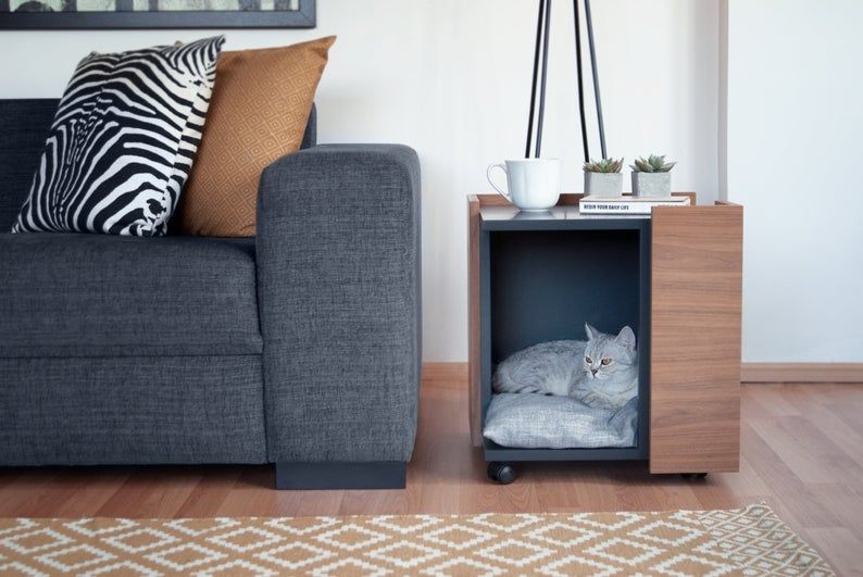 CORNER Cat or Little Dog Cave
