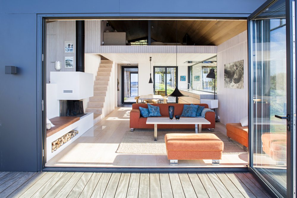 Cabin Ostfold LundSlaatto Architects living area