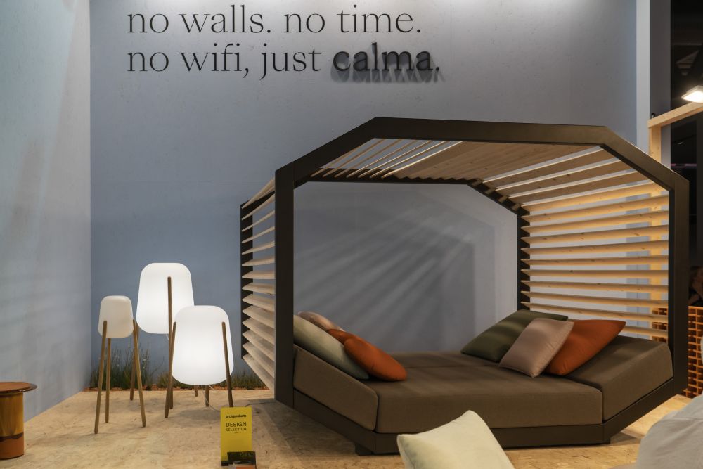 Calma alat day bed for outdoor