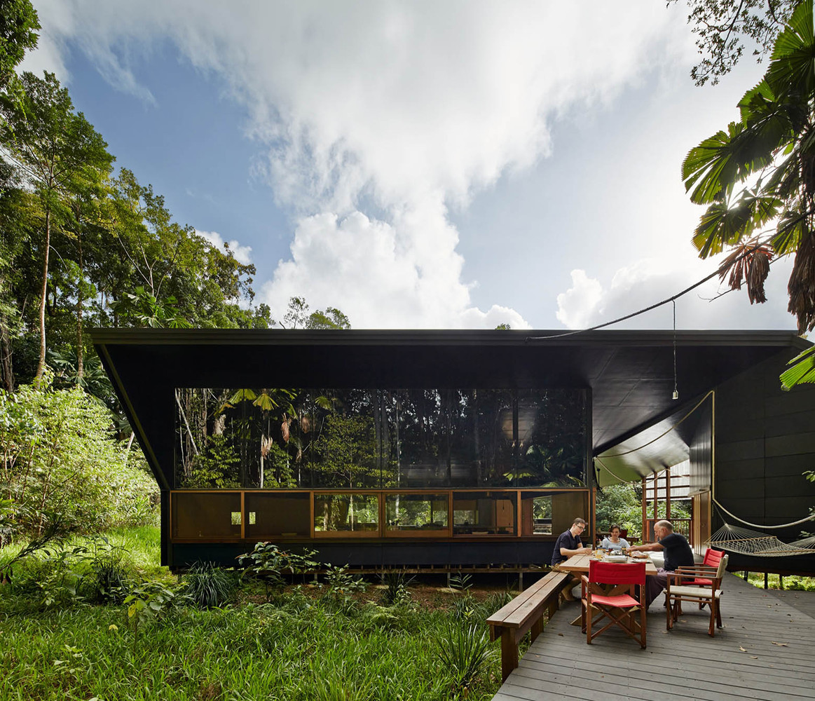 Cape Tribulation Off Grid Home by M3 architecture Exterior