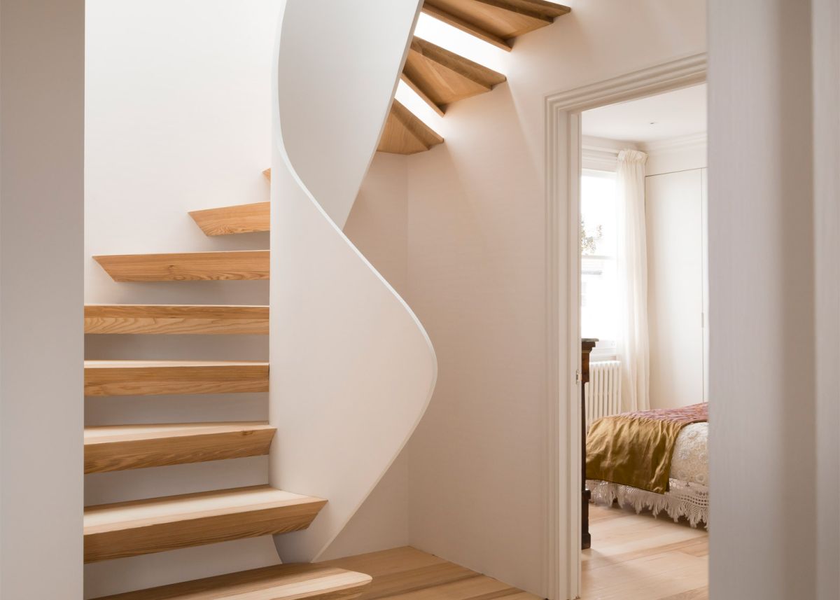 Casa Vota twisted staircase design