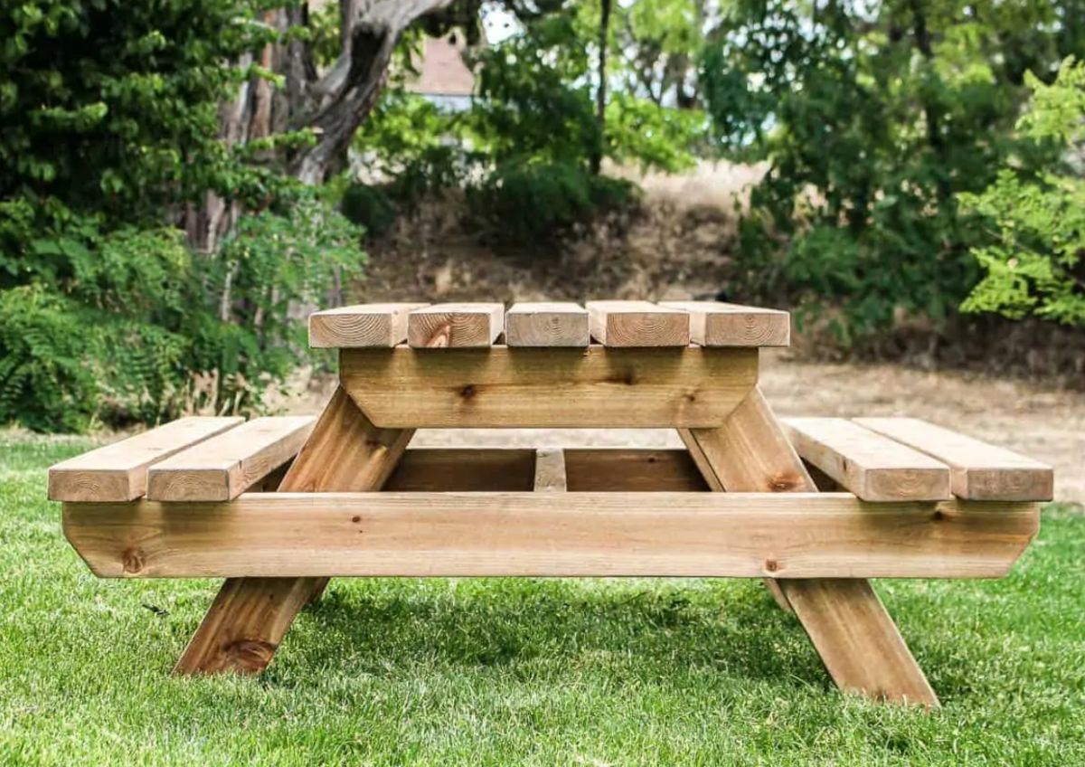 Cheap and Easy Kids Picnic Table Plans
