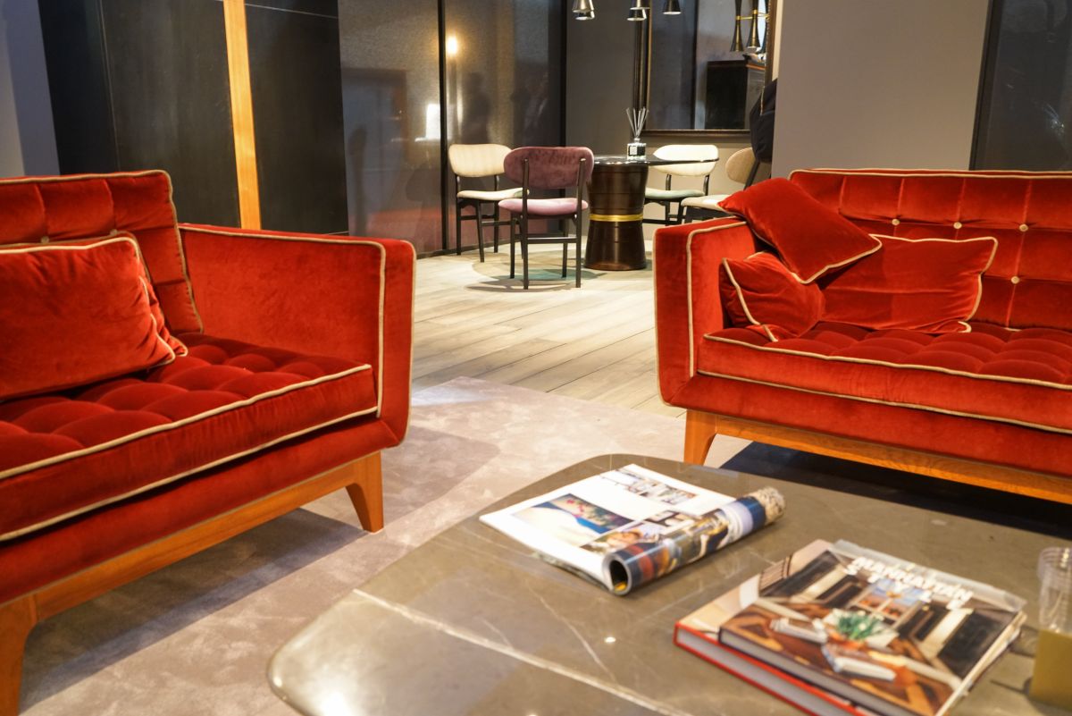 Chelini Florence furniture Sofa with tufted design