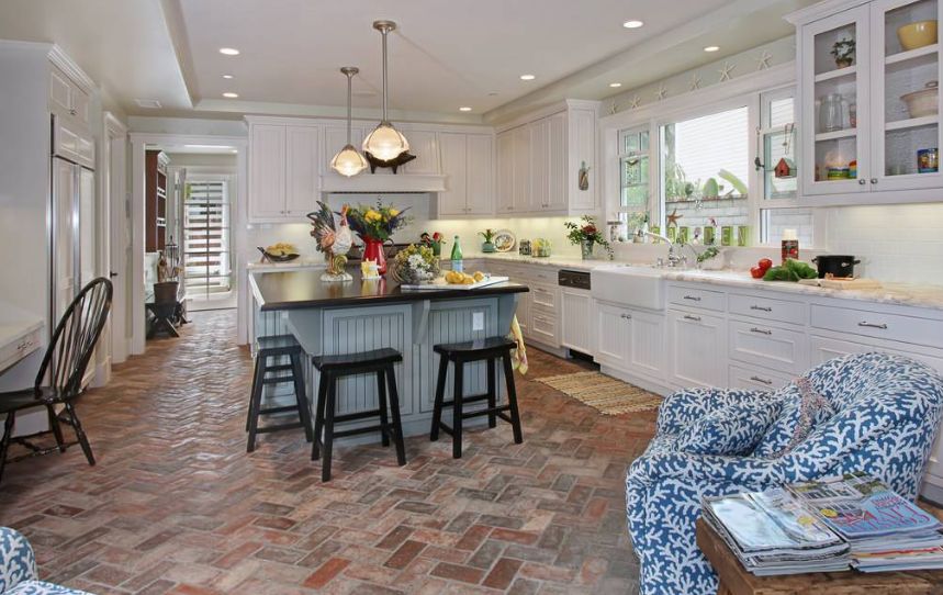 Chevron brick kitchen floor