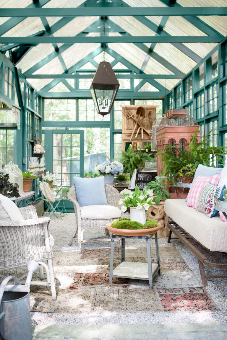 Chic she shed interior design