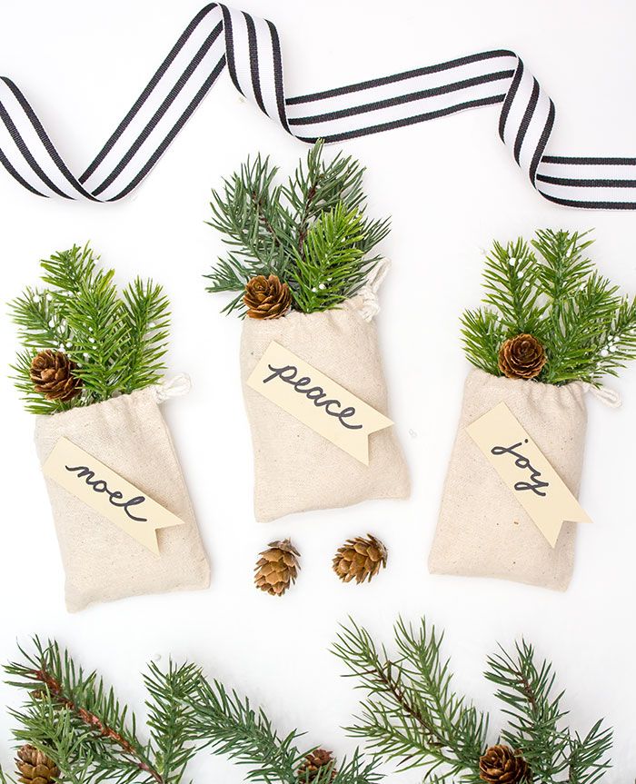 Christmas Favour Bag DIY Ornaments