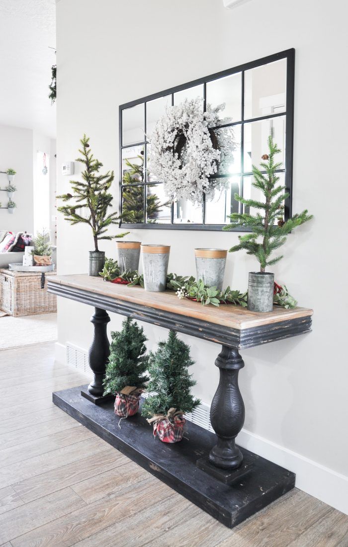 Christmas entryway table decor