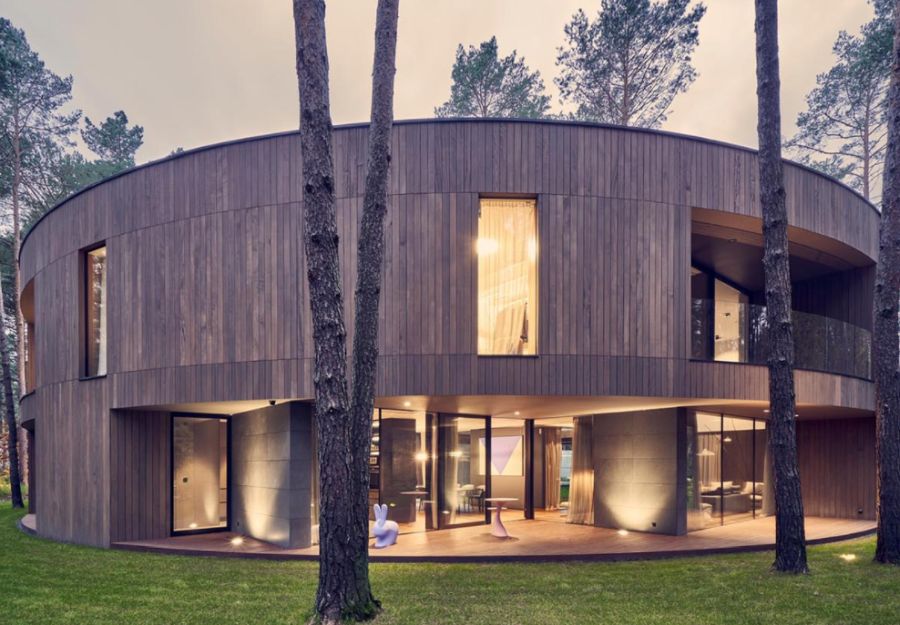 Circular Shaped Home by Przemek Olczyk from Mobius Architekci front view