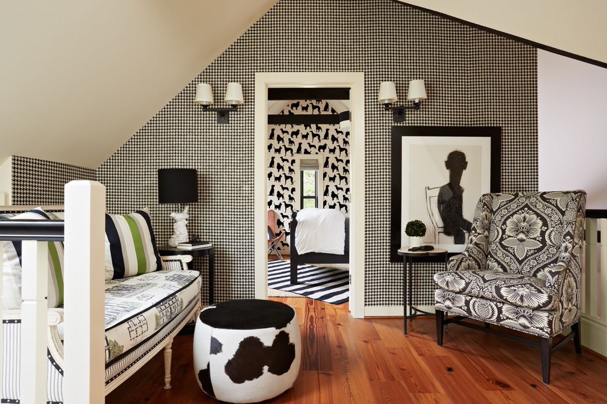 Classic living room with black and white wallpaper pattern