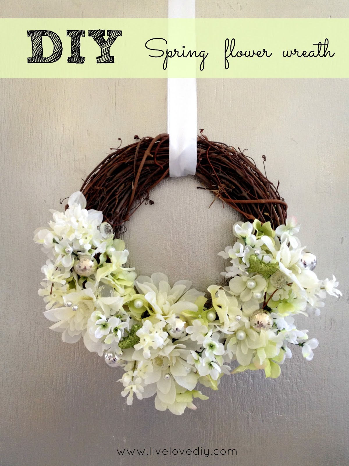 Classic spring wreath