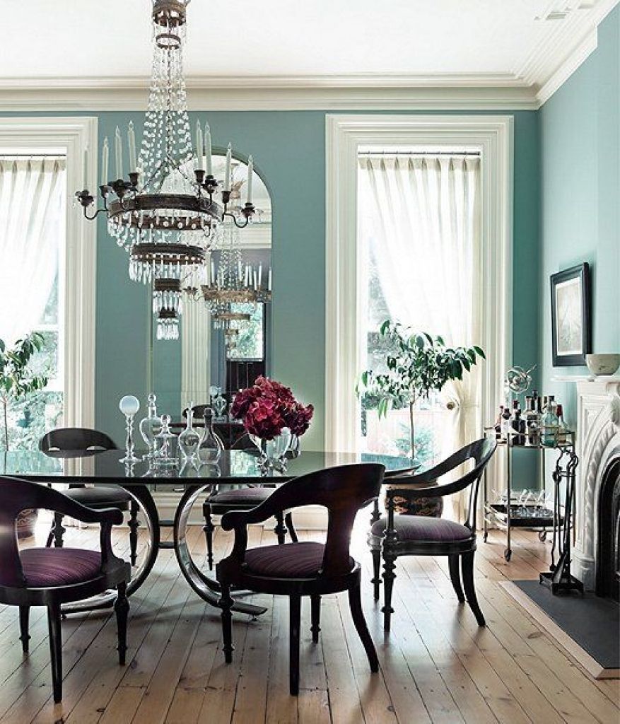 Classic turquouise room with crystal chandelier