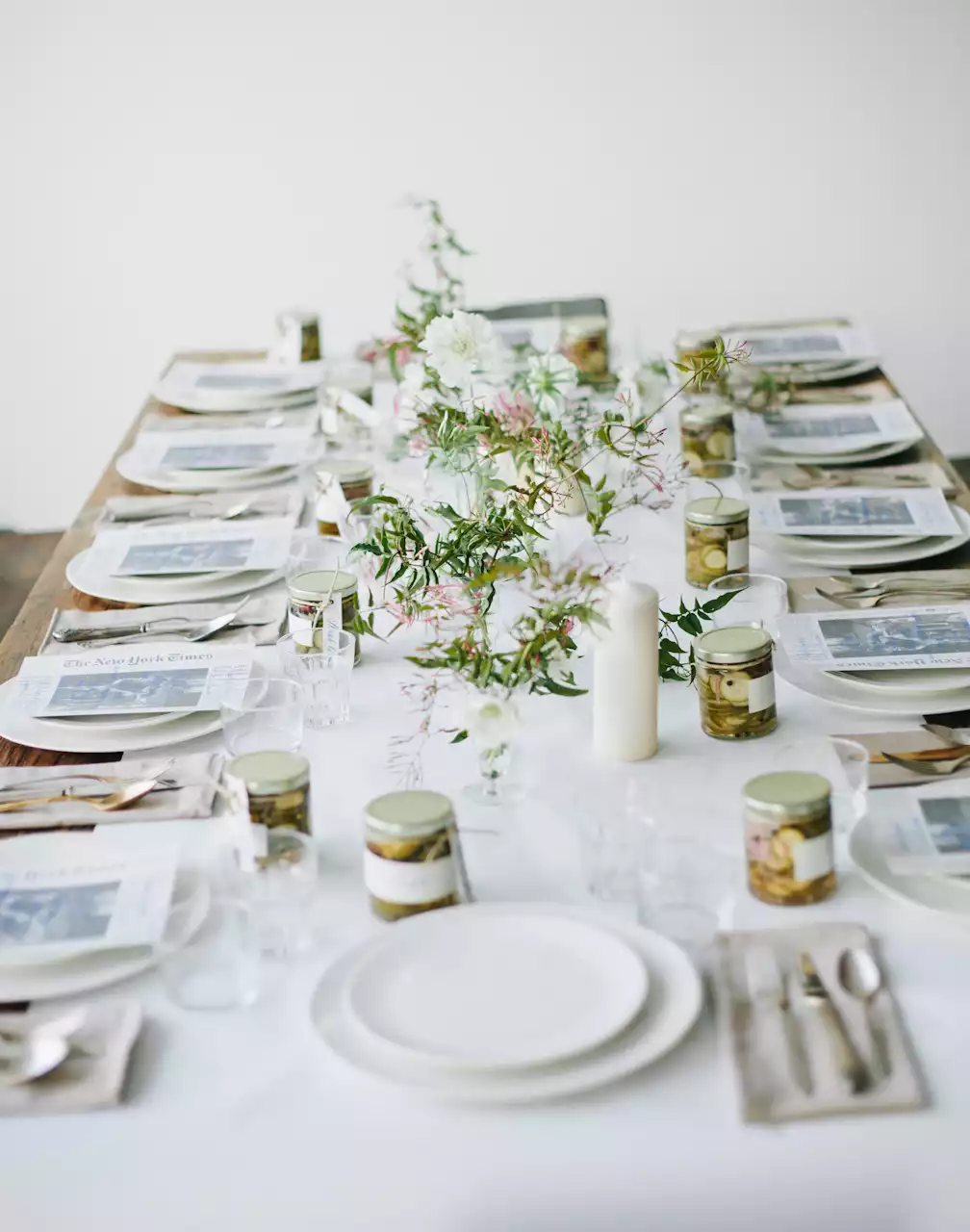 Clean and white Thanksgiving Decor