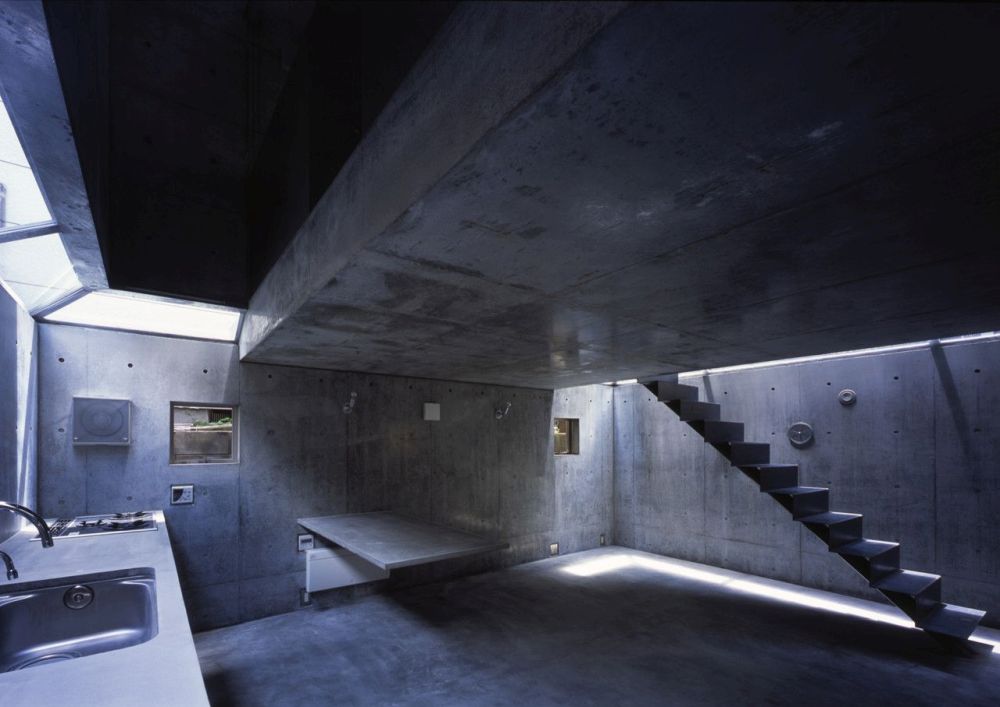 Cold Concrete house in Japan by Atelier Tekuto