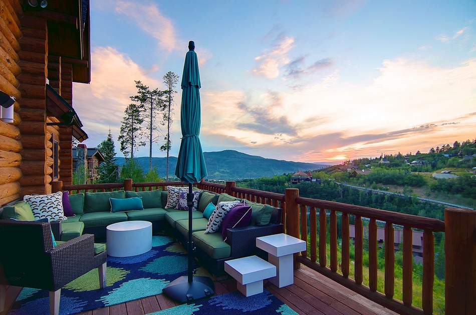 Colorado-log-cabin-deck