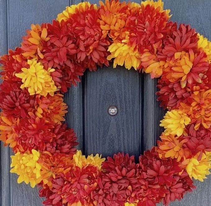 Easy Fall Mum Wreath