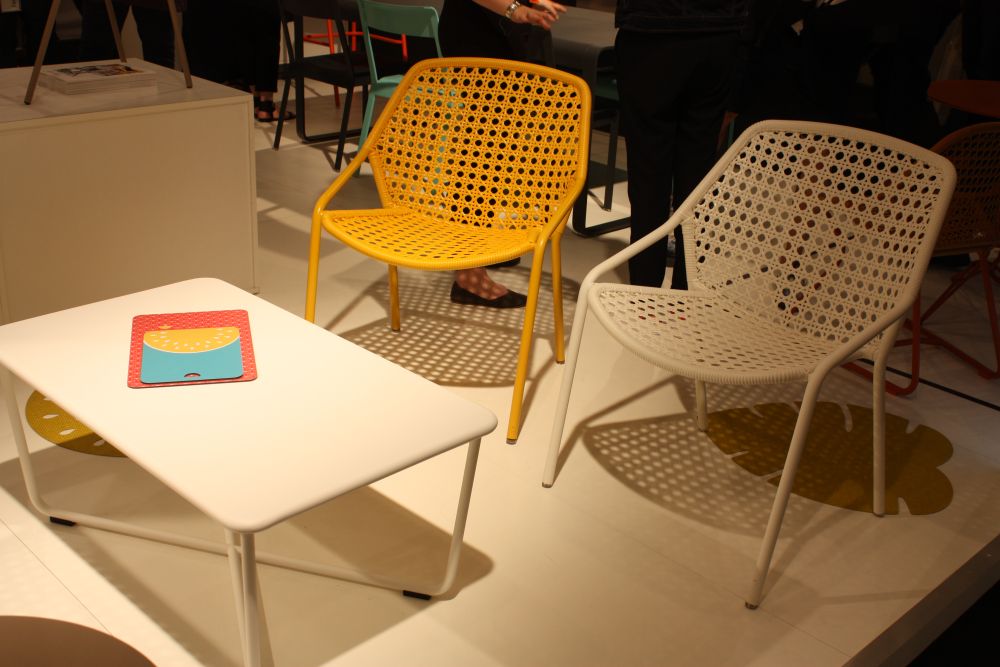 Colorful outdoor chairs from Femob