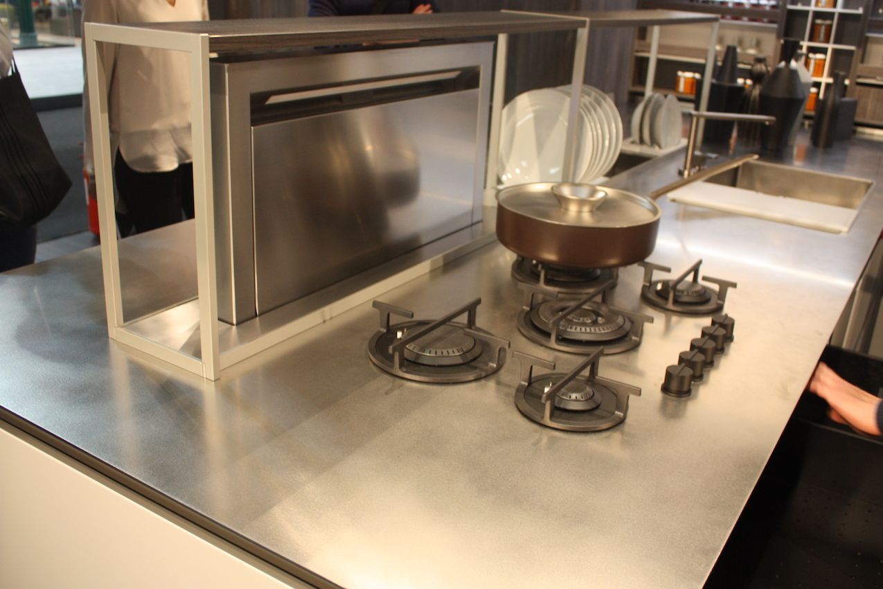 Complex stainless steel with integrated cooktop