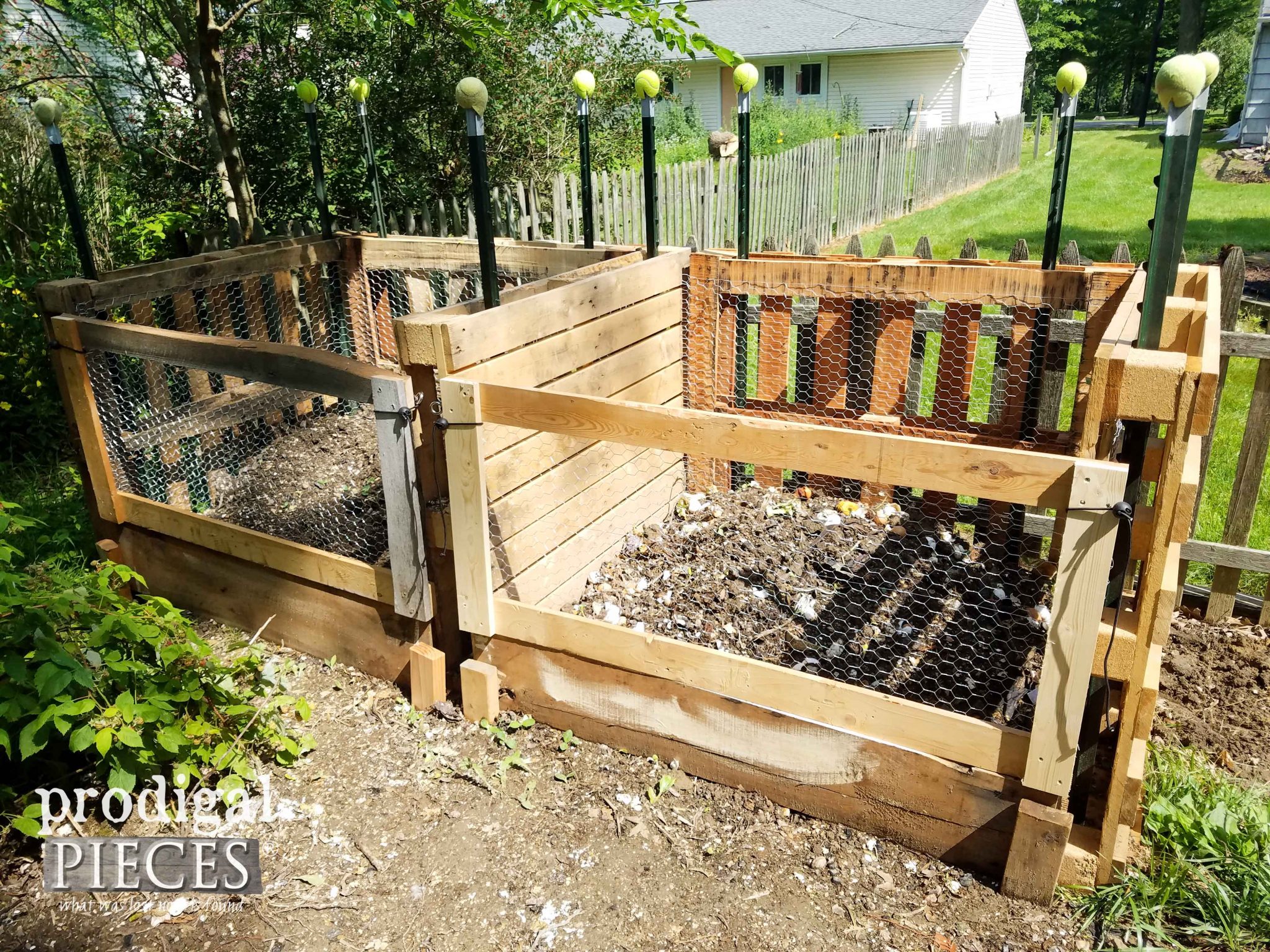 Compost Bin Pallet Fence