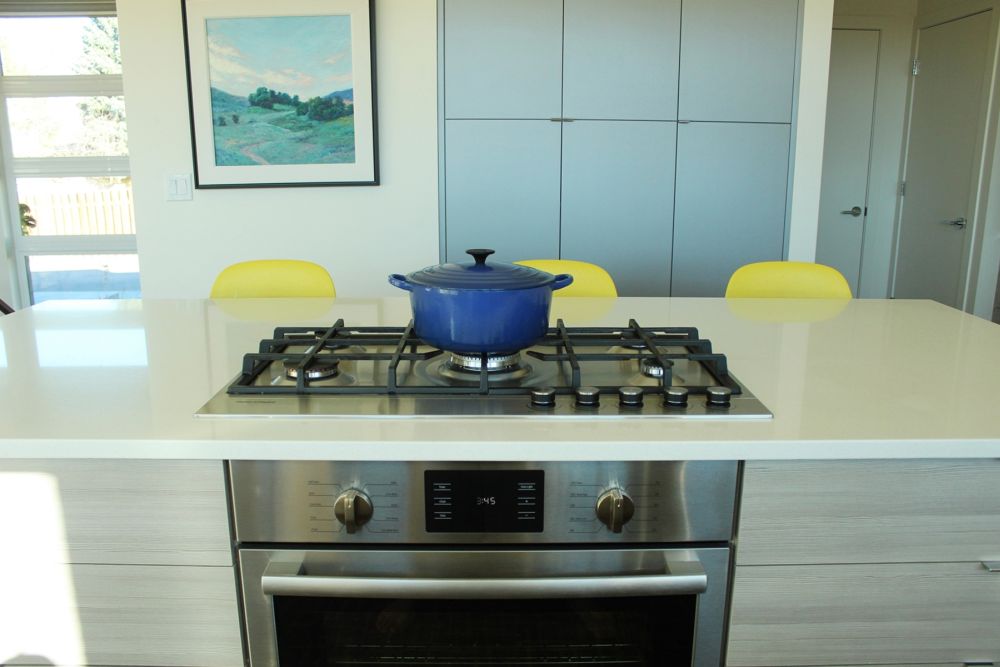 Contemporary Kitchen with Blue pot