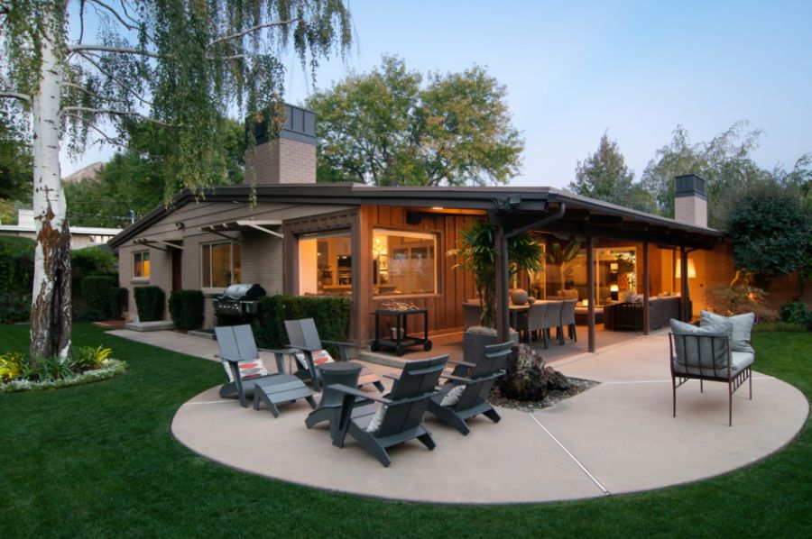 Contemporary Patio in Salt Lake City