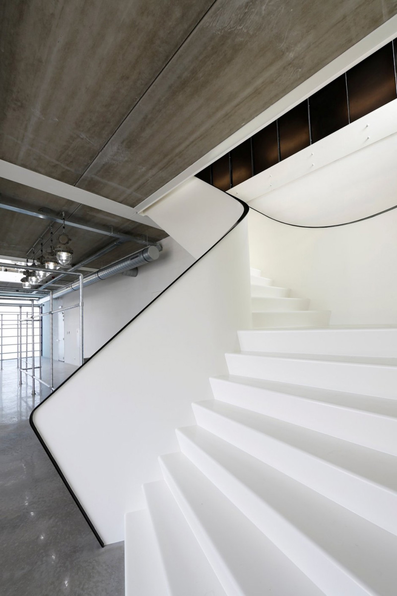 Contemporary white stairs
