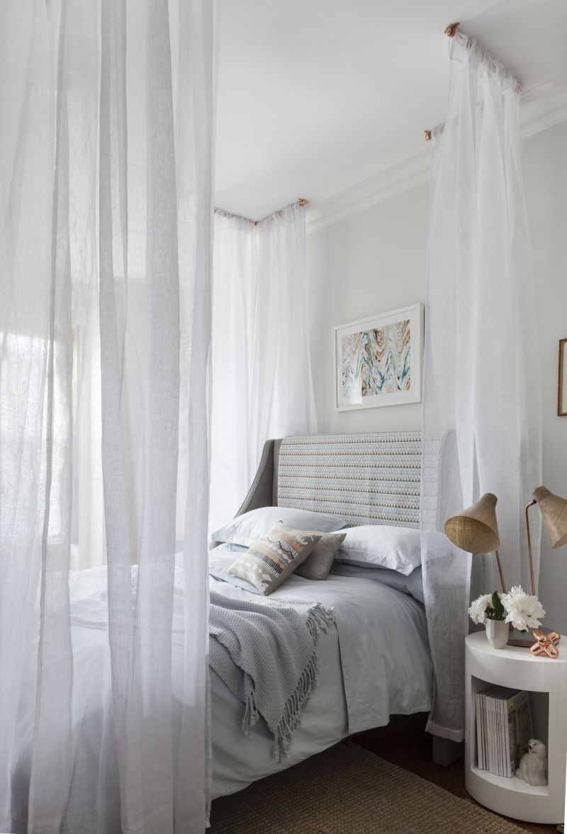 25 DIY Canopy Beds to Make You Feel Like You’re On Safari