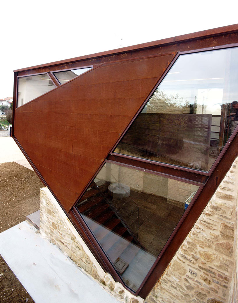 Corten Building extension closer look