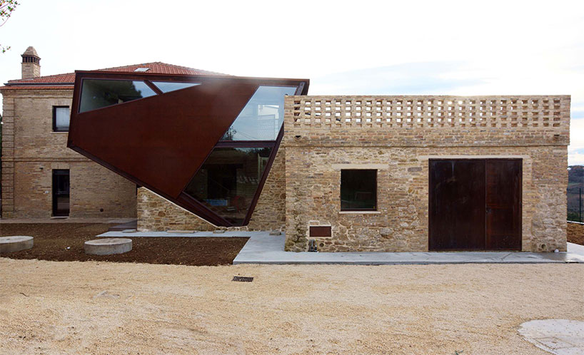 Corten Building extension