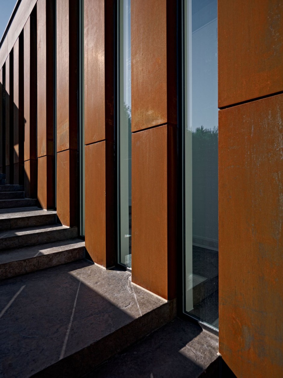Corten facade on Private Residence Wall Design