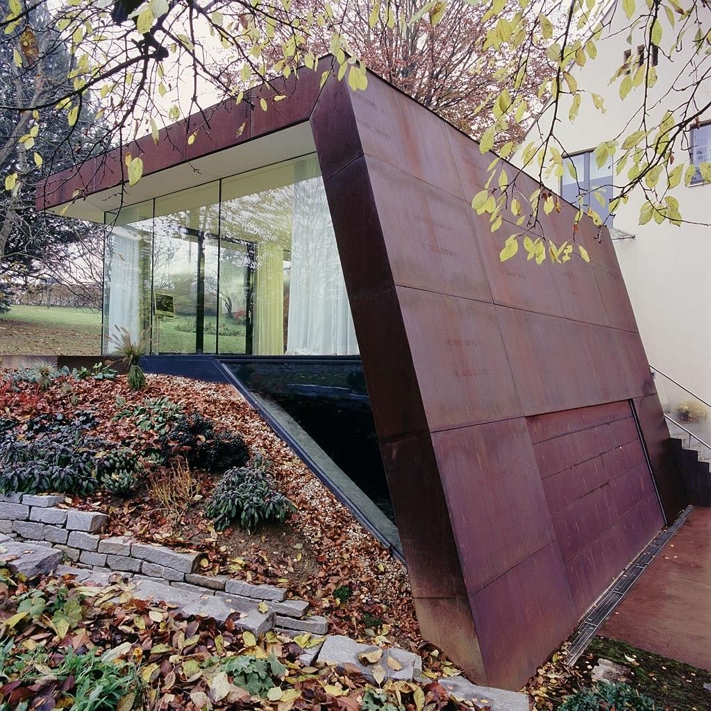 Corten house by x Architekten in Linz Extension