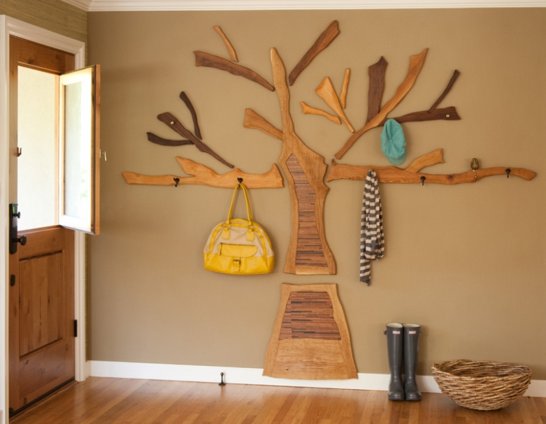 Cottage Entryway Mudroom