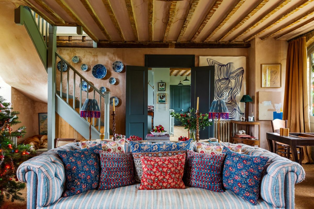Cottagecore Living Room Ideas to Help You Embrace This Charming Trend